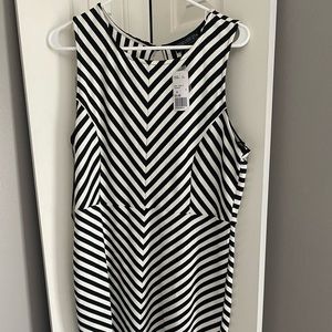 Cute Striped Body-con dress.